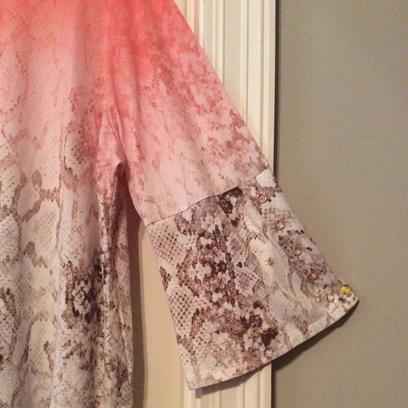 Top - Picture 2 of 4